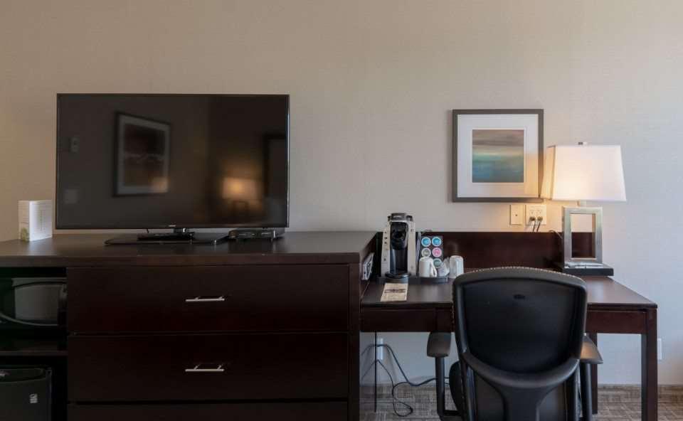 Hotel Kelowna & Conference Centre 部屋 写真