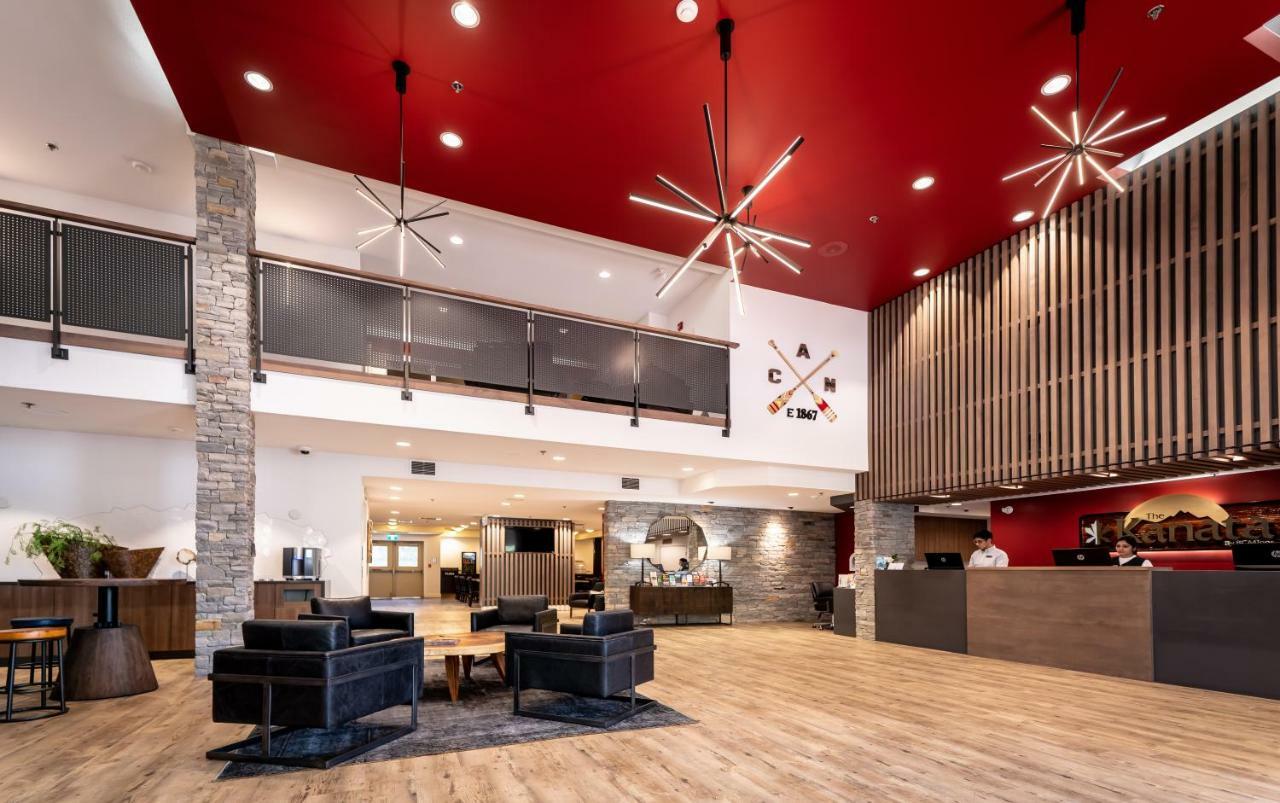 Hotel Kelowna & Conference Centre エクステリア 写真